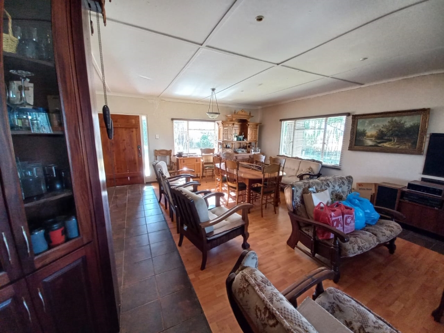 6 Bedroom Property for Sale in Kromkloof North Sh Free State